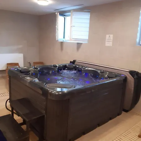 Apartamento 105 *